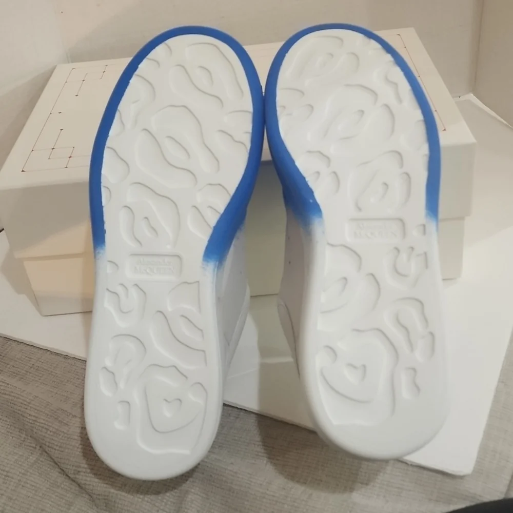 Authentic Alexander McQueen Oversized Spray Flocking Sneakers Men size 8 - Picture 7 of 13